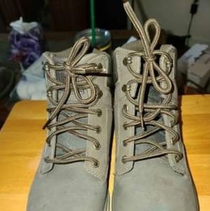 Price Reduced 8/13 Brand New Skechers Mens Boots size 9 1/2